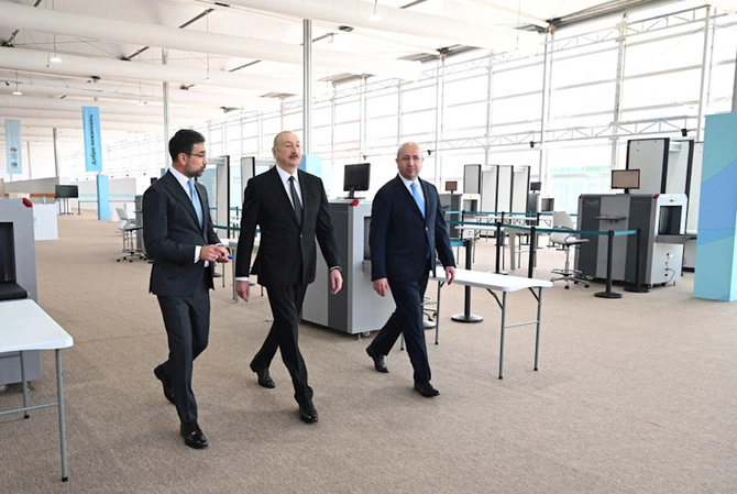 Prezident Olimpiya Stadionunun ərazisində WUF13 ilə bağlı görülən işlərlə tanış oldu — FOTOLAR Prezident Olimpiya Stadionunun ərazisində WUF13 ilə bağlı görülən işlərlə tanış oldu — FOTOLAR