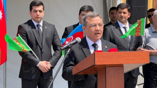Bakı Limanında Türkmənistanda inşa olunan Gadamly gəmisinin qarşılanma mərasimi keçirildi — FOTOLAR