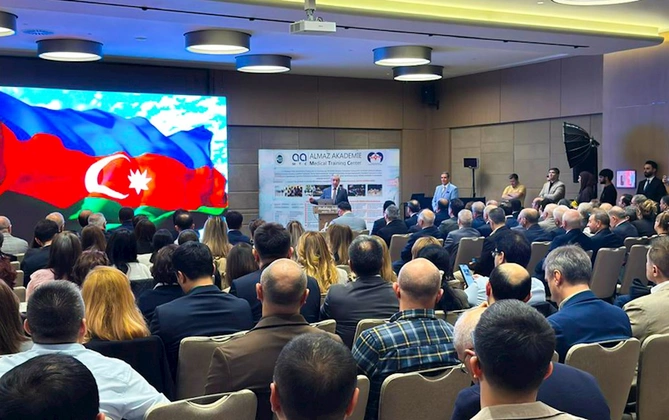 Bakı və Xankəndidə tibbin müxtəlif sahələrini əhatə edən regional konqreslər keçirildi — FOTOLAR