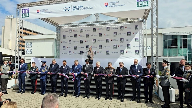 Zakir Həsənov Slovakiyada IDEB 2026 sərgisində iştirak edib — FOTOLAR