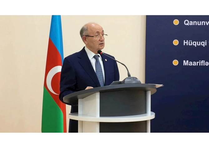 Heydər Əliyev və Azərbaycan Ədliyyəsi kitabının təqdimatı olub — FOTOLAR Heydər Əliyev və Azərbaycan Ədliyyəsi kitabının təqdimatı olub — FOTOLAR