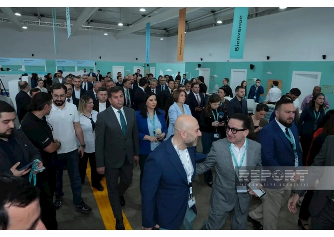 Media nümayəndələri WUF13-lə bağlı görülən işlərlə tanış olublar — FOTOLAR Media nümayəndələri WUF13-lə bağlı görülən işlərlə tanış olublar — FOTOLAR