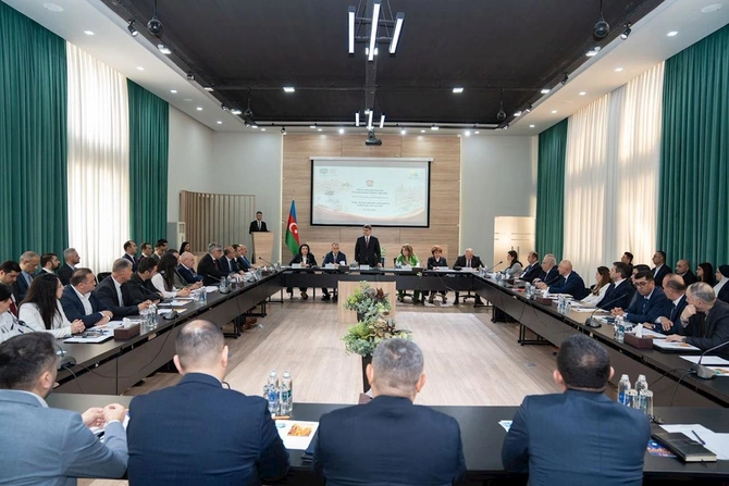 WUF13 çərçivəsində Dağ-mədən işlərinin şəhərsalma həllərində yeri və rolu mövzusunda tədbir keçirilib — FOTOLAR