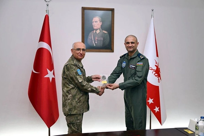 “EFES - 2026” təlimində Azərbaycan-Türkiyə hərbi əməkdaşlığı müzakirə olunub — FOTOLAR