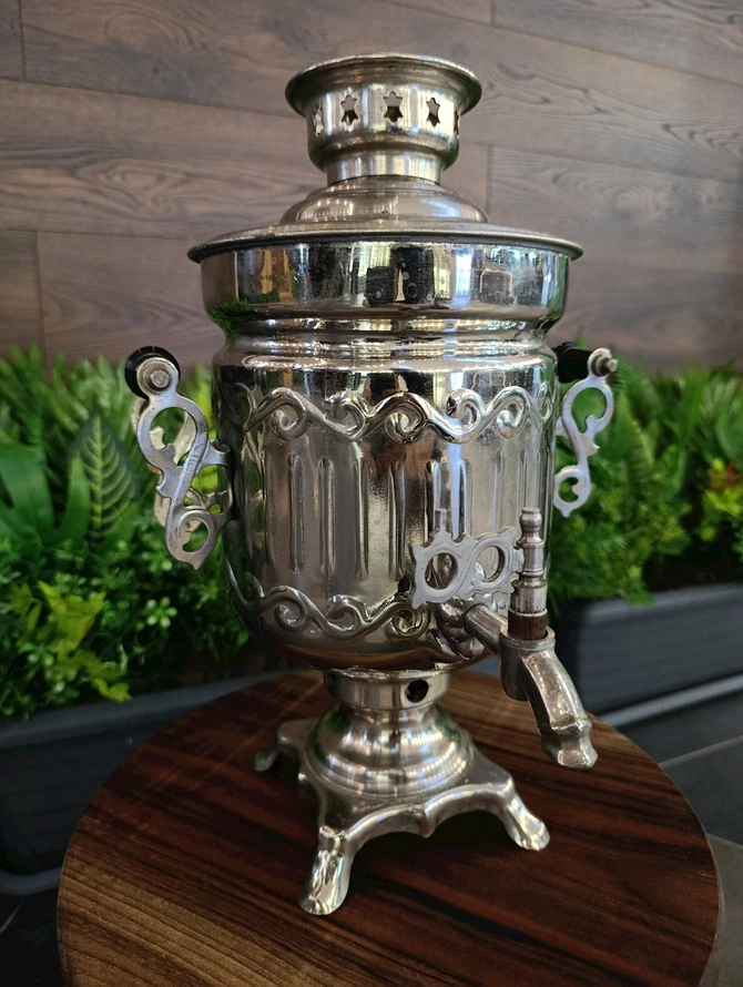 Azərbaycanda çox evdə olan bu samovar və xalçaları 10 min dollara alırlar — FOTOLAR