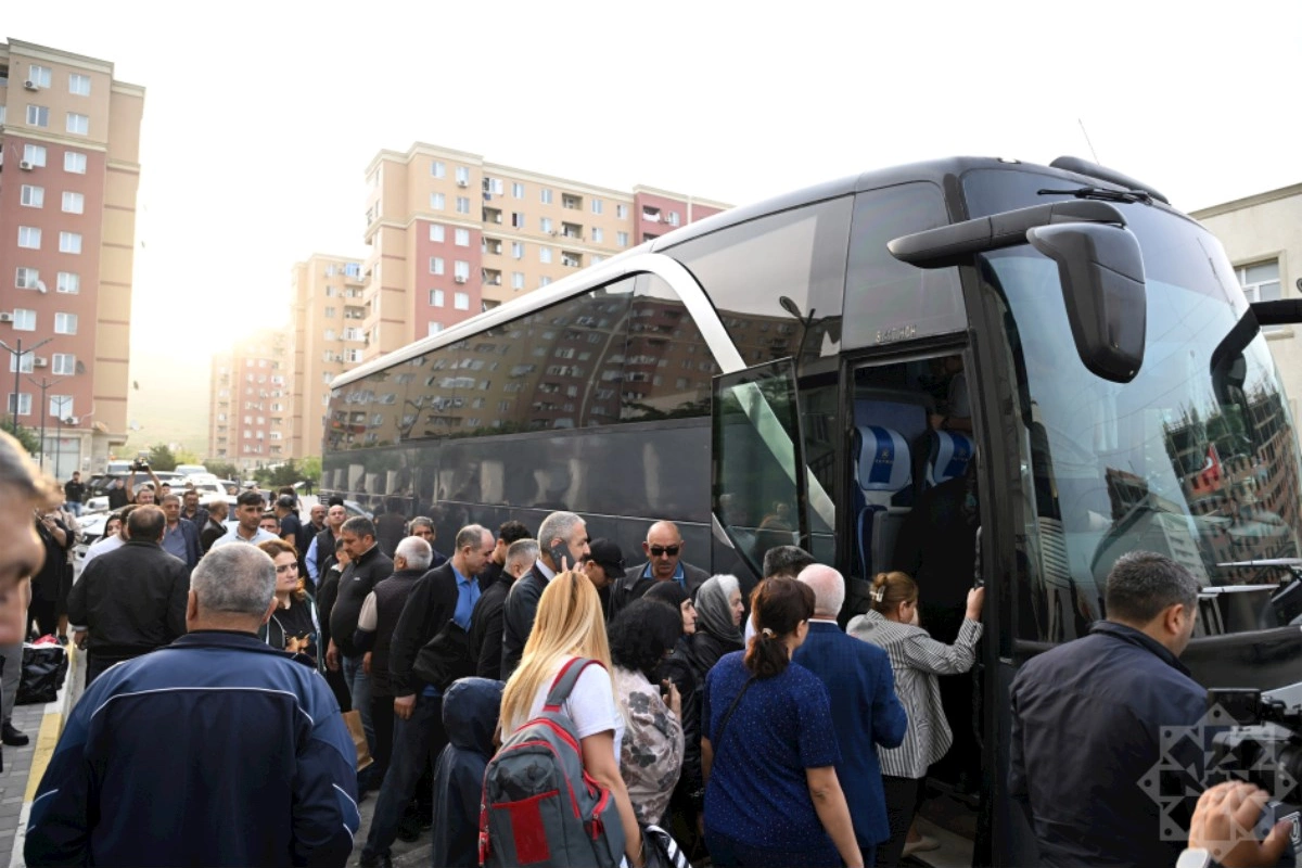 Zəngilana və Cəbrayılın Şükürbəyli kəndinə köç karvanları yola salındı