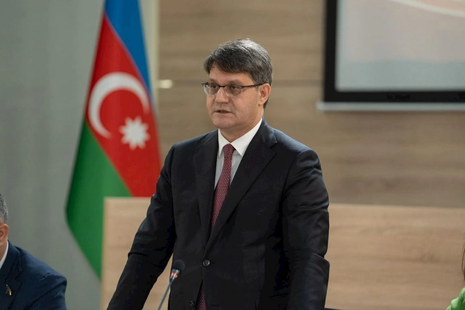 WUF13 çərçivəsində Dağ-mədən işlərinin şəhərsalma həllərində yeri və rolu mövzusunda tədbir keçirilib — FOTOLAR