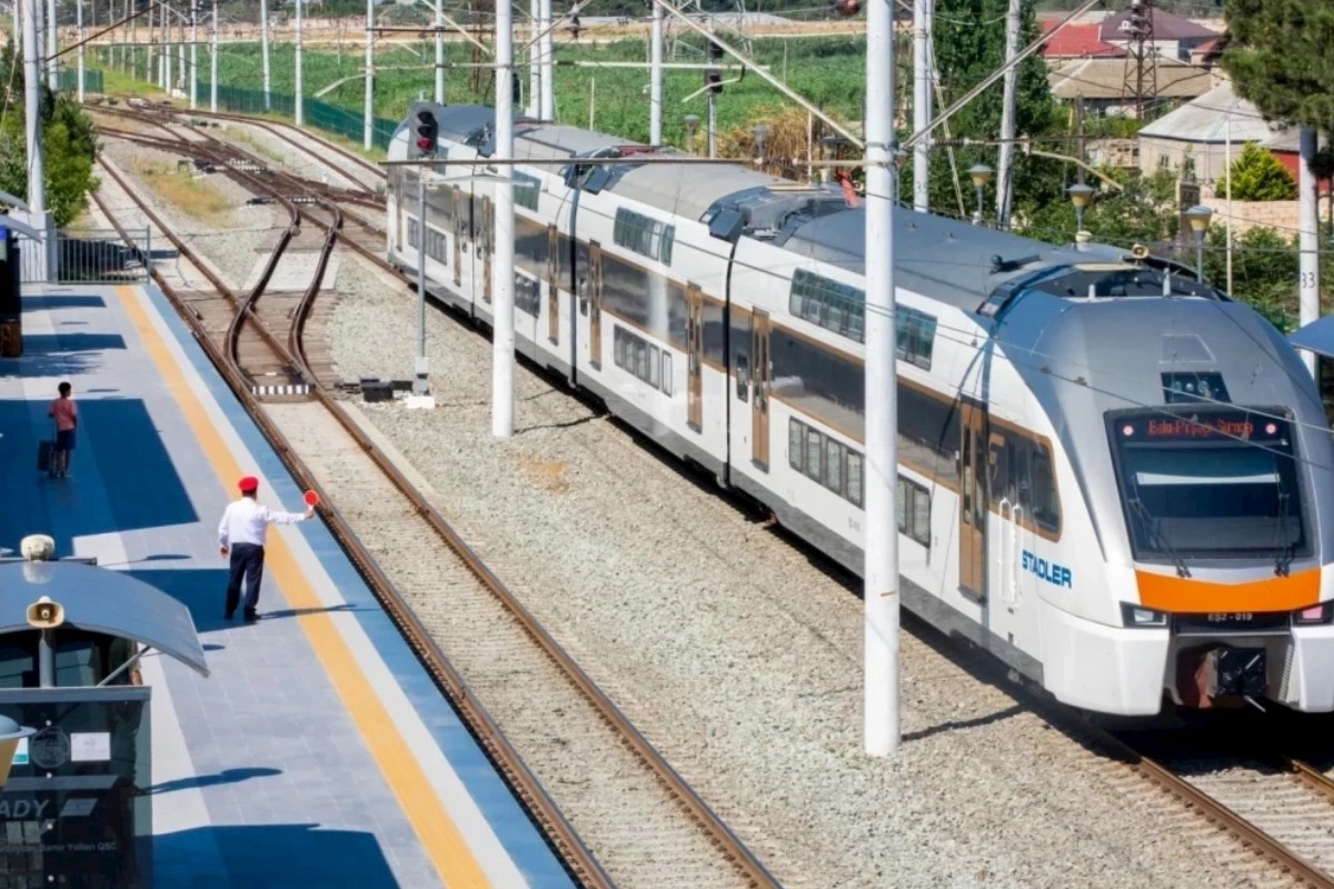 Bu ilin ilk yarısında sərnişin qatarlarına 21 dəfə daş atılıb — ADY