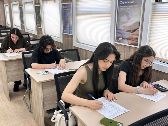 ADY WUF13 günlərində gücləndirilmiş iş rejimində fəaliyyət göstərəcək — FOTOLAR