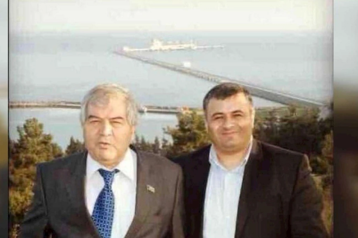 Sabir Rüstəmxanlı Vətəni şeirə yox, insanların ürəyinə yazıb