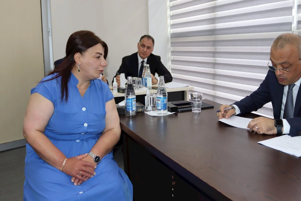 Zaur Mikayılov Naftalan şəhərində vətəndaşlarla görüşdü — FOTOLAR