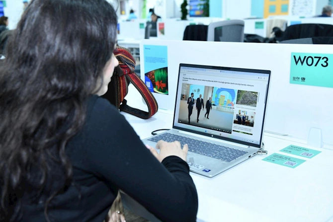 WUF13-ün Media Mərkəzində qızğın iş gedir — FOTOLAR WUF13-ün Media Mərkəzində qızğın iş gedir — FOTOLAR