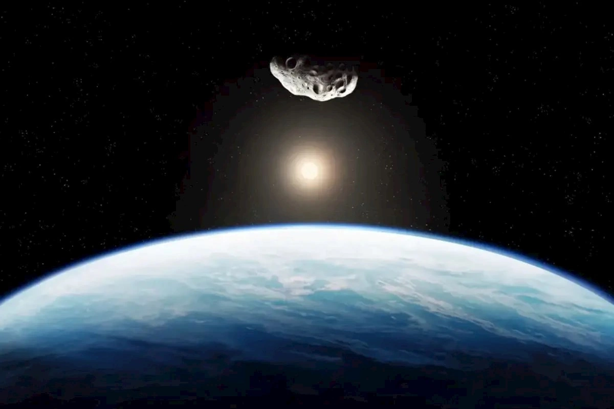 35 metrlik asteroid yerə doğru gəlir