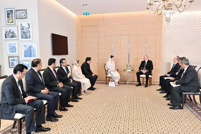 Prezident Pakistanın Pəncab əyalətinin Baş nazirini qəbul edib — FOTOLAR (YENİLƏNİB)