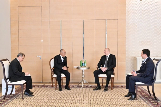 Prezident Deryageldi Orazovu qəbul edib — FOTO (YENİLƏNİB) Prezident Deryageldi Orazovu qəbul edib — FOTO (YENİLƏNİB)