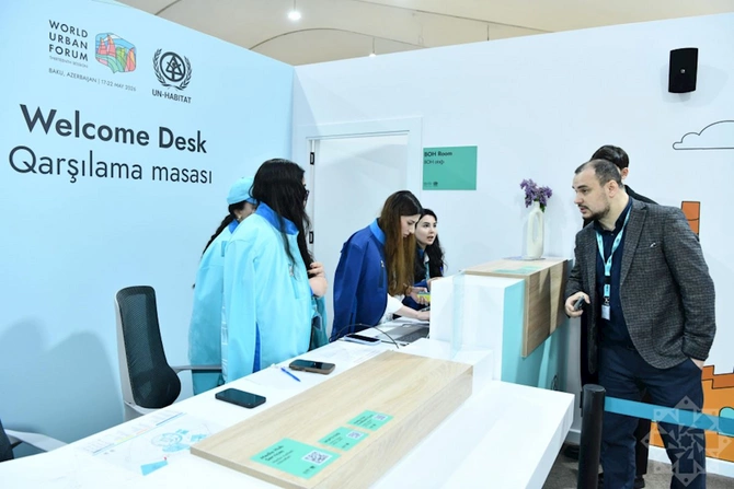 WUF13-ün Media Mərkəzində qızğın iş gedir — FOTOLAR WUF13-ün Media Mərkəzində qızğın iş gedir — FOTOLAR
