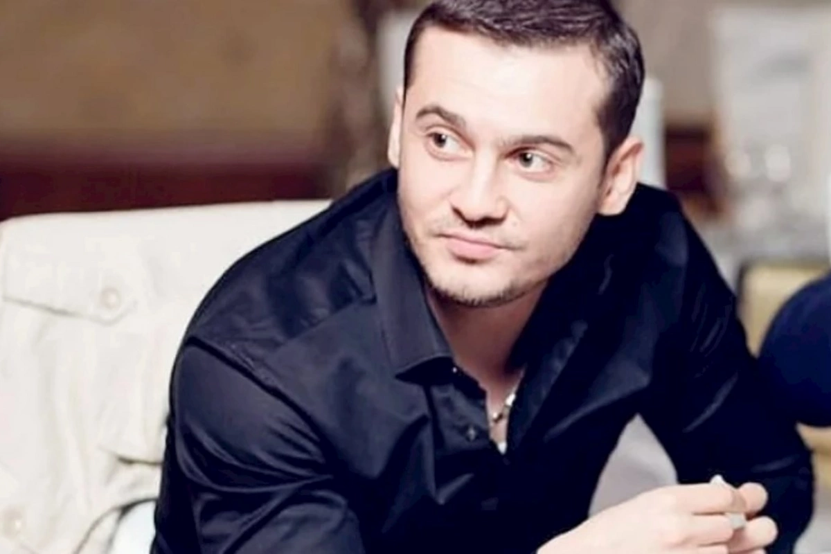 Emil Bədəlov villa tikdirir
