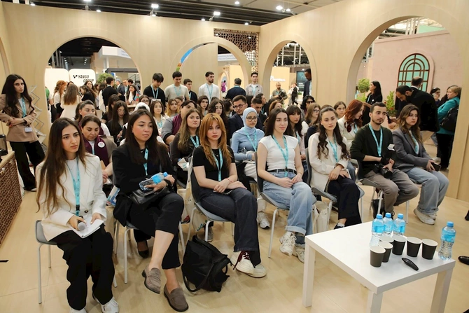 “Sıfır tullantılı şəhərlərə doğru: plastik tullantılarının azaldılması üçün birgə həllər” adlı sessiya baş tutub — FOTOLAR