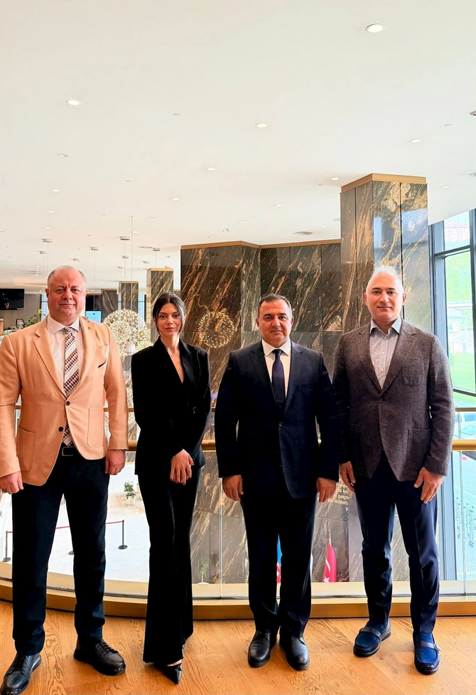 Türkiyədəki Azərbaycanlı İş Adamları Birliyinin yeni sədri Dr. Asif Kurban seçilib — FOTOLAR Türkiyədəki Azərbaycanlı İş Adamları Birliyinin yeni sədri Dr. Asif Kurban seçilib — FOTOLAR