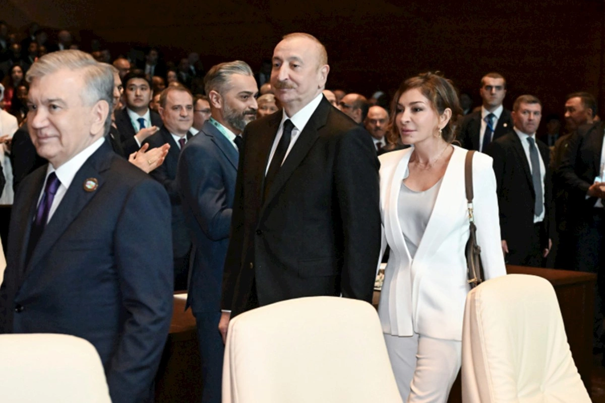 İlham Əliyevlə xanımının tədbirdən FOTOLARI