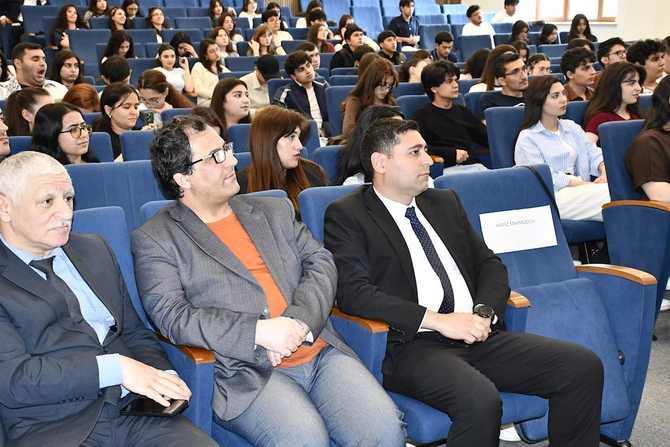 Vəkillər Kollegiyasının nümayəndə heyəti Qarabağ Universitetində olub — FOTOLAR Vəkillər Kollegiyasının nümayəndə heyəti Qarabağ Universitetində olub — FOTOLAR