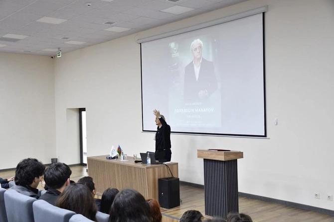 Qarabağ Universitetində tələbələr xalq artisti Fəxrəddin Manafovla görüşdü — FOTOLAR Qarabağ Universitetində tələbələr xalq artisti Fəxrəddin Manafovla görüşdü — FOTOLAR