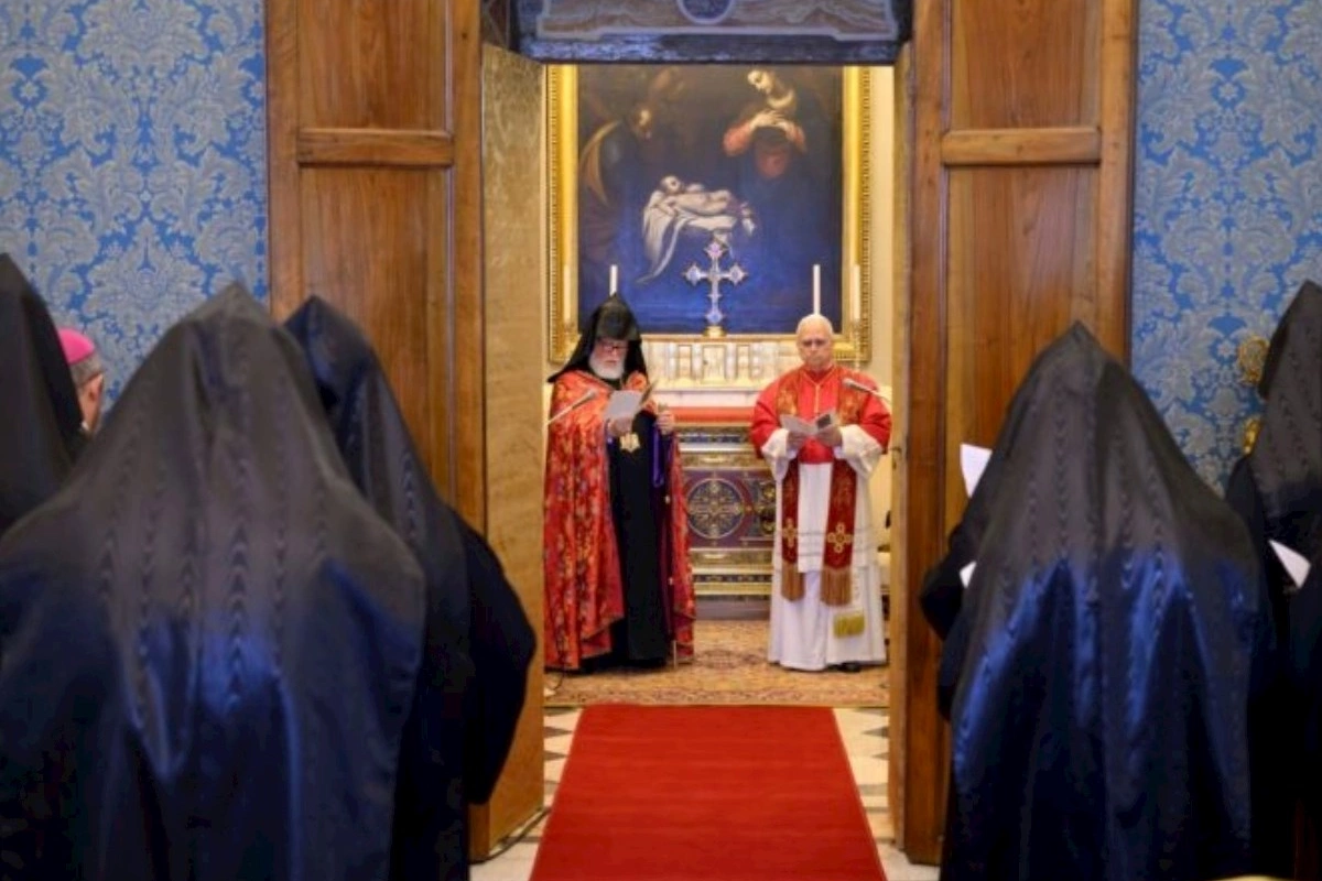 Roma Papası erməniləri Xankəndi ilə bağlı pərt elədi