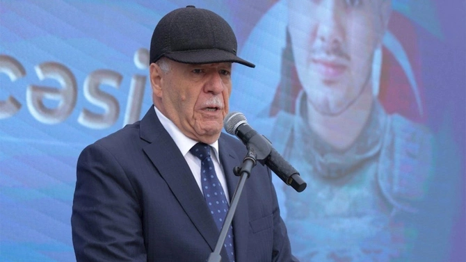 Qısa, lakin mənalı ömür: Ceyhun Hüseynovun xatirə gecəsi — VİDEO/FOTOLAR Qısa, lakin mənalı ömür: Ceyhun Hüseynovun xatirə gecəsi — VİDEO/FOTOLAR
