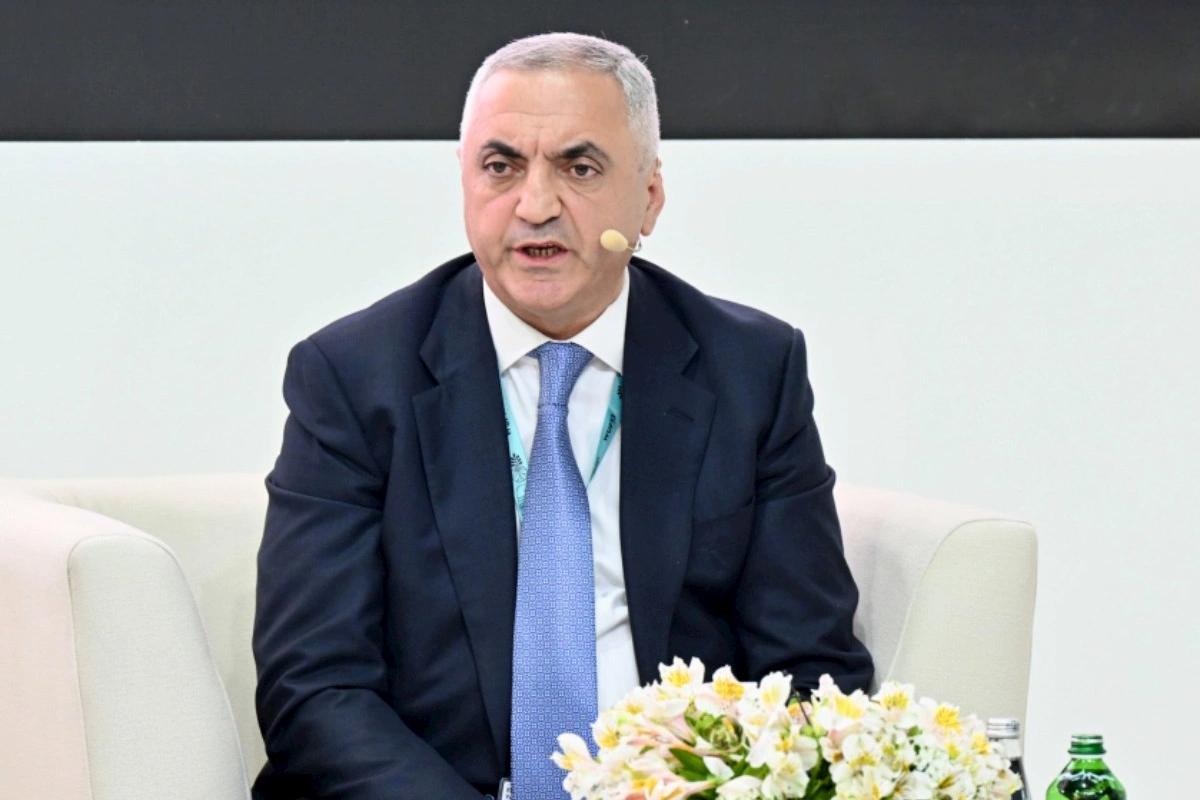 Prezidentinin xüsusi nümayəndəsi: Xankəndi Şəhər Dəmir Yolu və Avtovağzal Kompleksinin tikinti işlərinin 40 faizi yekunlaşıb