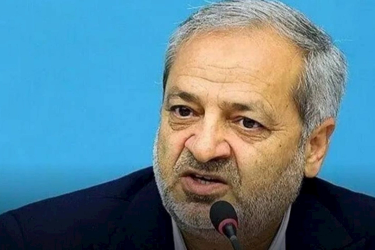 İranın təhsil naziri: Sinif otaqları “raket bazasına” çevrilməlidir