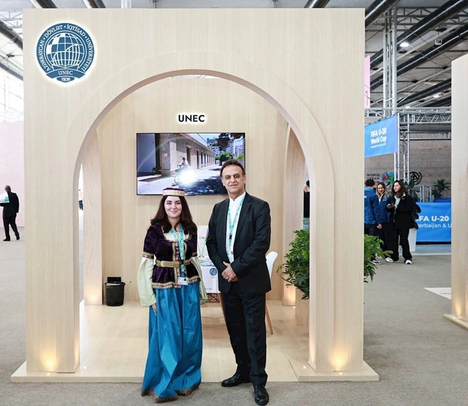 Azərbaycan universitetləri WUF13 çərçivəsində innovativ layihələrini nümayiş etdirirlər — FOTOLAR Azərbaycan universitetləri WUF13 çərçivəsində innovativ layihələrini nümayiş etdirirlər — FOTOLAR