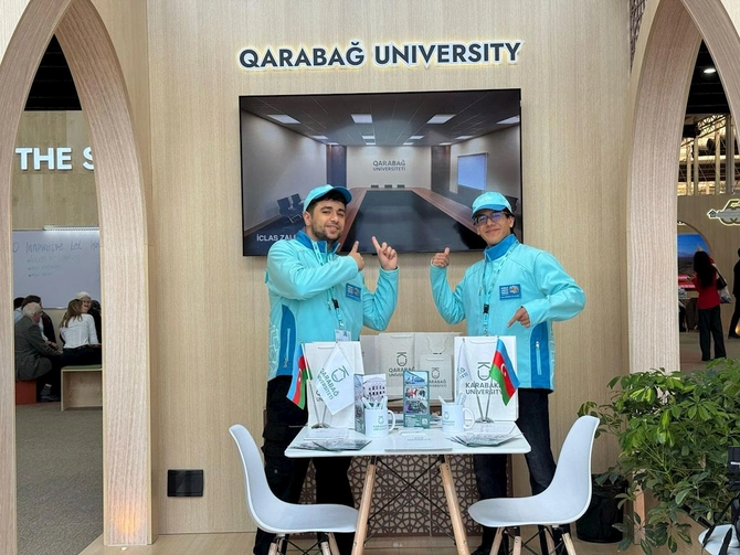 Azərbaycan universitetləri WUF13 çərçivəsində innovativ layihələrini nümayiş etdirirlər — FOTOLAR Azərbaycan universitetləri WUF13 çərçivəsində innovativ layihələrini nümayiş etdirirlər — FOTOLAR