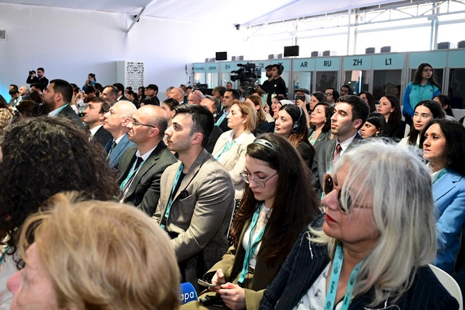 WUF13 çərçivəsində “UNESCO-nun yaradıcı şəhərləri və dayanıqlı şəhərsalma” mövzusunda panel sessiya keçirilib — FOTOLAR WUF13 çərçivəsində “UNESCO-nun yaradıcı şəhərləri və dayanıqlı şəhərsalma” mövzusunda panel sessiya keçirilib — FOTOLAR