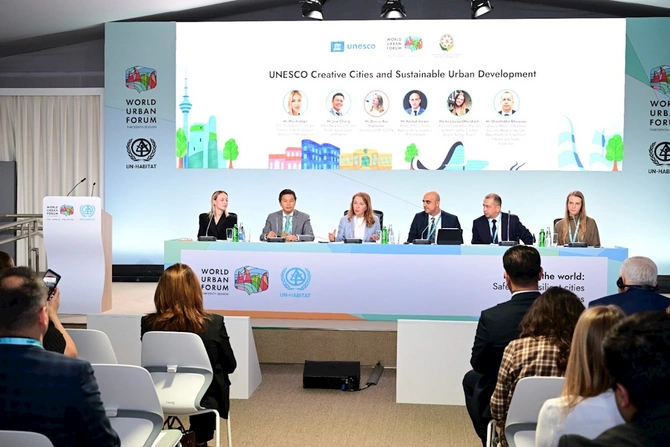 WUF13 çərçivəsində “UNESCO-nun yaradıcı şəhərləri və dayanıqlı şəhərsalma” mövzusunda panel sessiya keçirilib — FOTOLAR WUF13 çərçivəsində “UNESCO-nun yaradıcı şəhərləri və dayanıqlı şəhərsalma” mövzusunda panel sessiya keçirilib — FOTOLAR