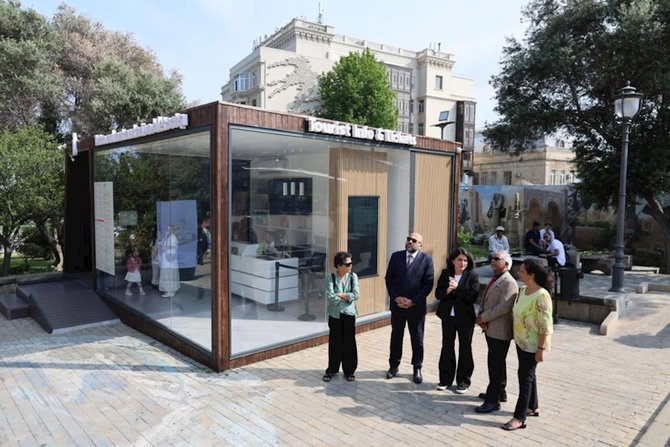 Mavriki Prezidenti İçərişəhərdə — FOTOLAR