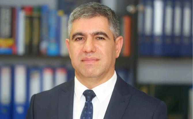 Azərbaycanda tıxaclara görə iş saatları azaldılır? — Deputatdan açıqlama Azərbaycanda tıxaclara görə iş saatları azaldılır? — Deputatdan açıqlama
