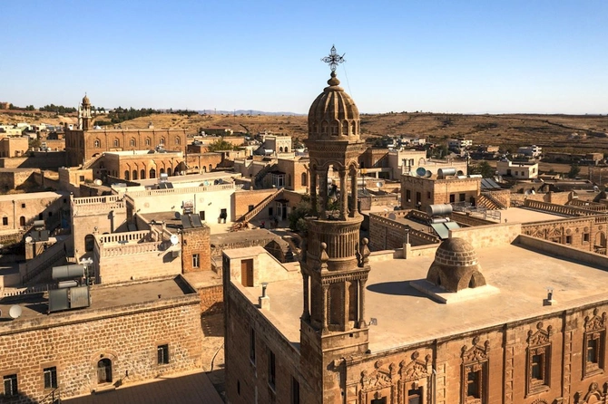 Mardin Bienalı 2026 qədim şəhəri qlobal sənət mərkəzinə çevirəcək — FOTOLAR Mardin Bienalı 2026 qədim şəhəri qlobal sənət mərkəzinə çevirəcək — FOTOLAR