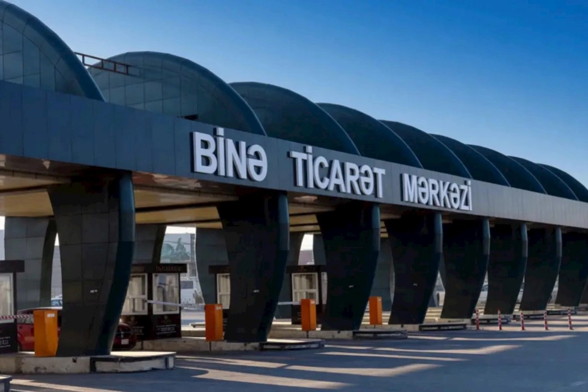 Binə ticarət mərkəzinin sanitar qovşağında qadın döyüldü