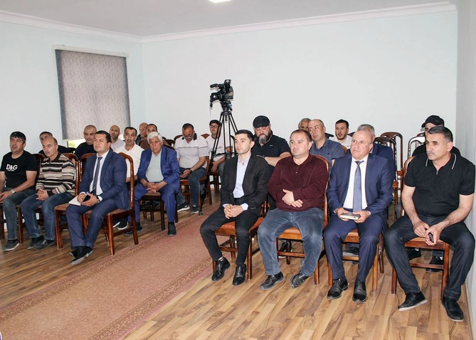 “Azərişıq” nümayəndələri Naxçıvanda fermer və sahibkarlarla görüşüb — FOTOLAR