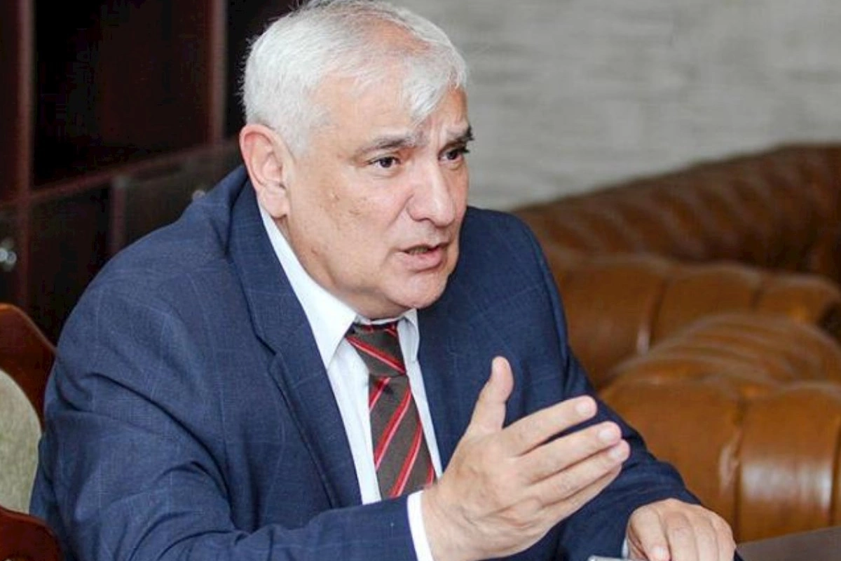 “Qadın evdə oturub uşaqlarına baxsa, bu, cəmiyyətə daha çox xeyir gətirər”