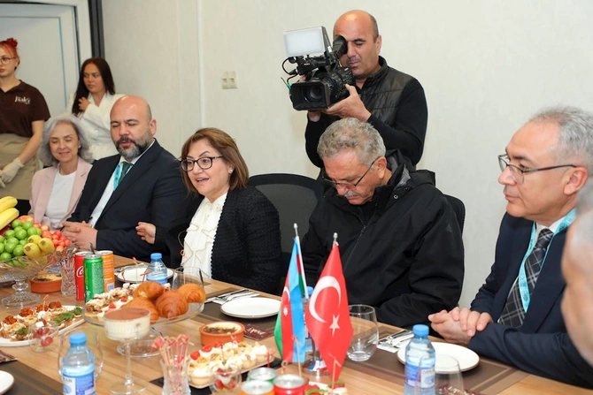 Qaziantep bələdiyyəsinin sədri Bakıda Predonun fabrikini ziyarət etdi — FOTOLAR