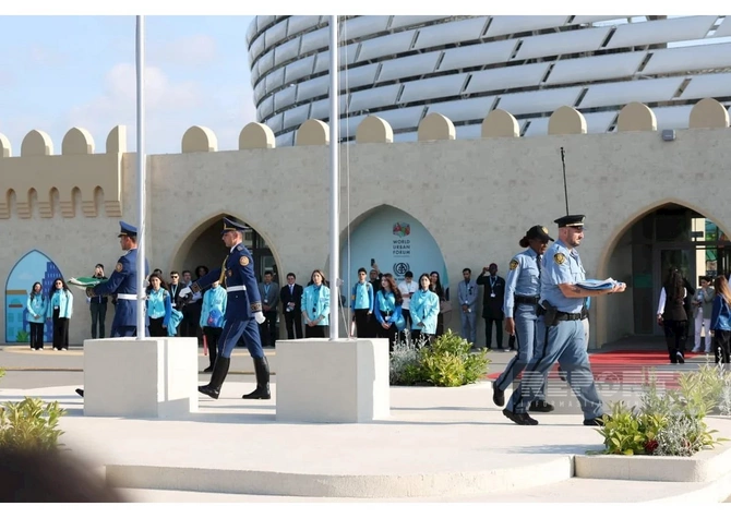 WUF13 bayraq endirmə mərasimi ilə başa çatdı — FOTOLAR WUF13 bayraq endirmə mərasimi ilə başa çatdı — FOTOLAR