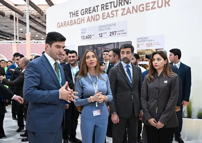 Leyla Əliyeva və Arzu Əliyeva Urban Expo sərgisində — FOTOLAR