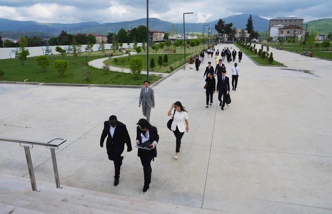 Qarabağda ilk dəfə tələbələrin beynəlxalq BMT Modeli Konfransı keçirilir — FOTOLAR