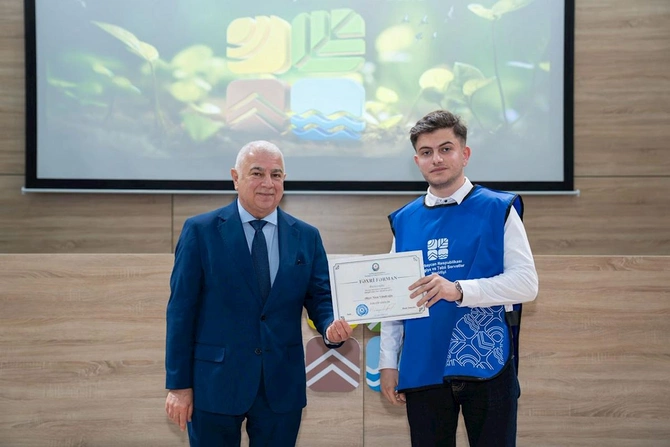 ETSN kollektivi peşə bayramını qeyd etdi — FOTOLAR