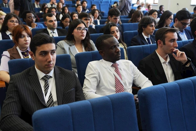 Qarabağda ilk dəfə tələbələrin beynəlxalq BMT Modeli Konfransı keçirilir — FOTOLAR