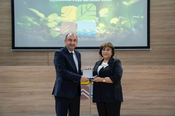 ETSN kollektivi peşə bayramını qeyd etdi — FOTOLAR