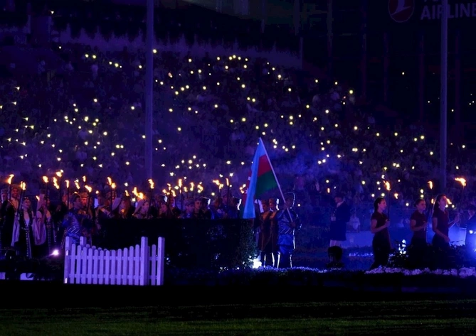 Qarabağ atları və milli musiqimiz Avropada — VİDEO/FOTOLAR