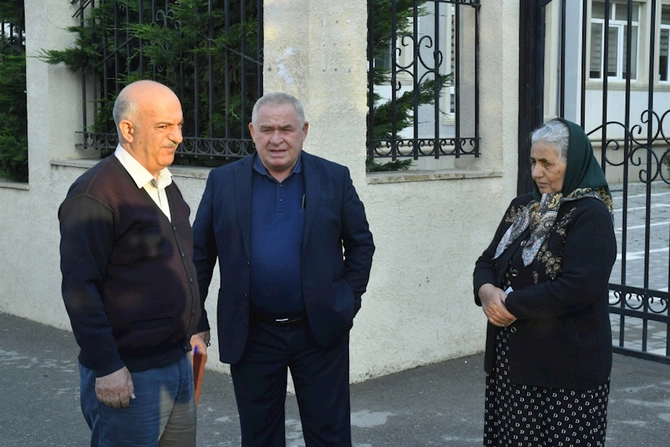 Köç Şükürbəyliyə çatdı, açarlar verildi — FOTOLAR (YENİLƏNİB) Köç Şükürbəyliyə çatdı, açarlar verildi — FOTOLAR (YENİLƏNİB)