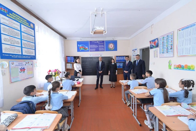 Nazir Qaxda tədris prosesi ilə tanış olub — FOTOLAR